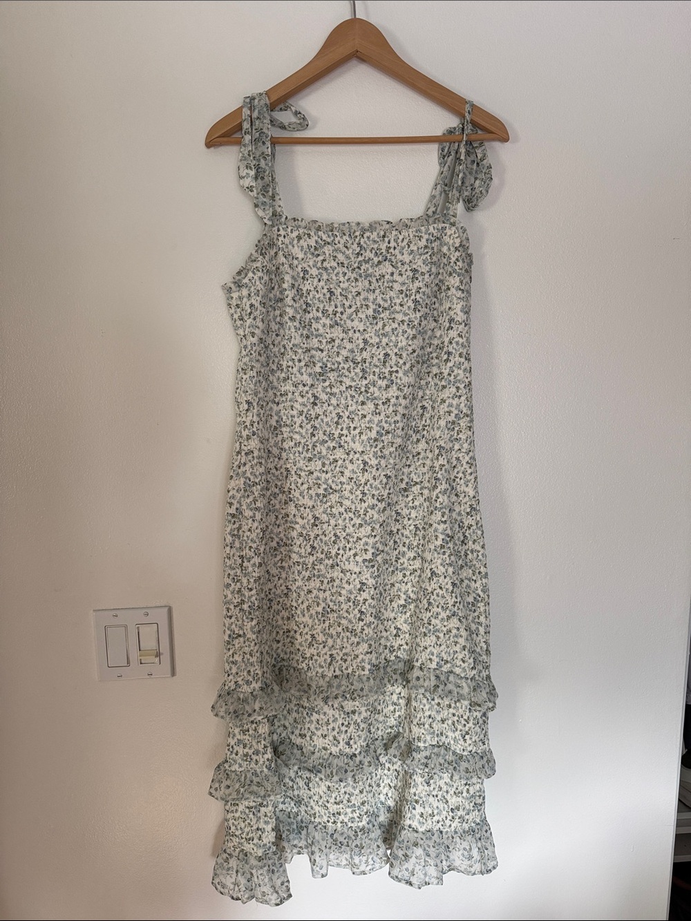 Abercrombie & Fitch Floral Tiered Midi Dress